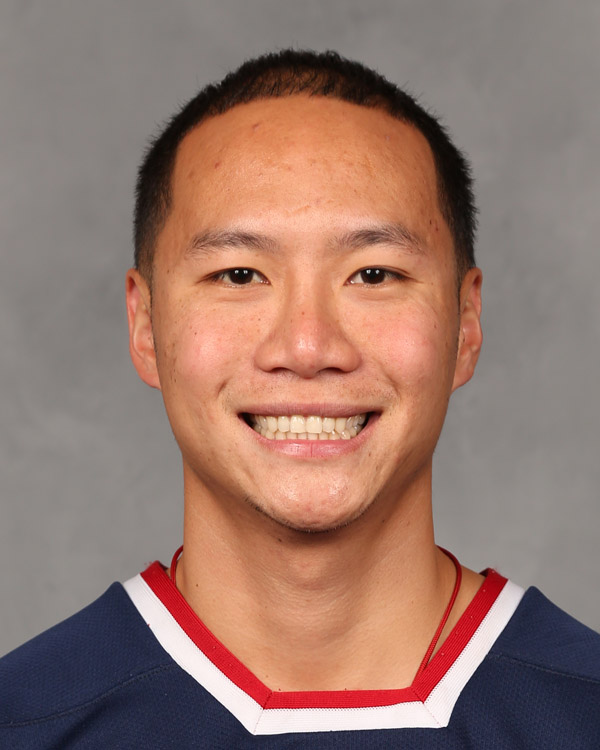 Staff Sgt. Jen Lee hopes to tend goal for U.S. team at Paralympics. (Photo/USA Hockey, Bill Wippert)